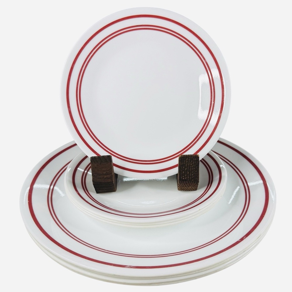 Corelle Classic Cafe Red Plate Set Of 8 - 4 Dinner & 4 Salad Plates